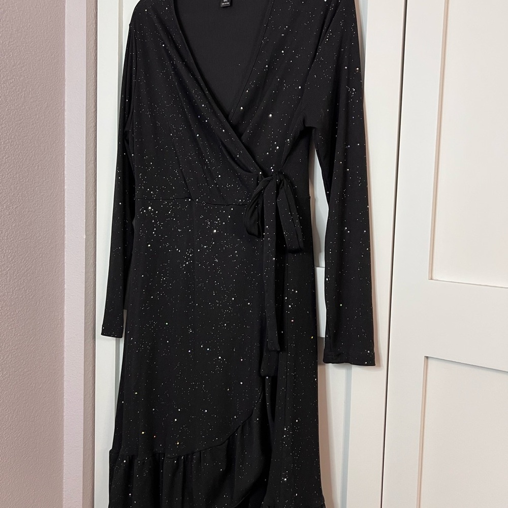 SHEIN Black Ruffled Wrap Dress Long Sleeve